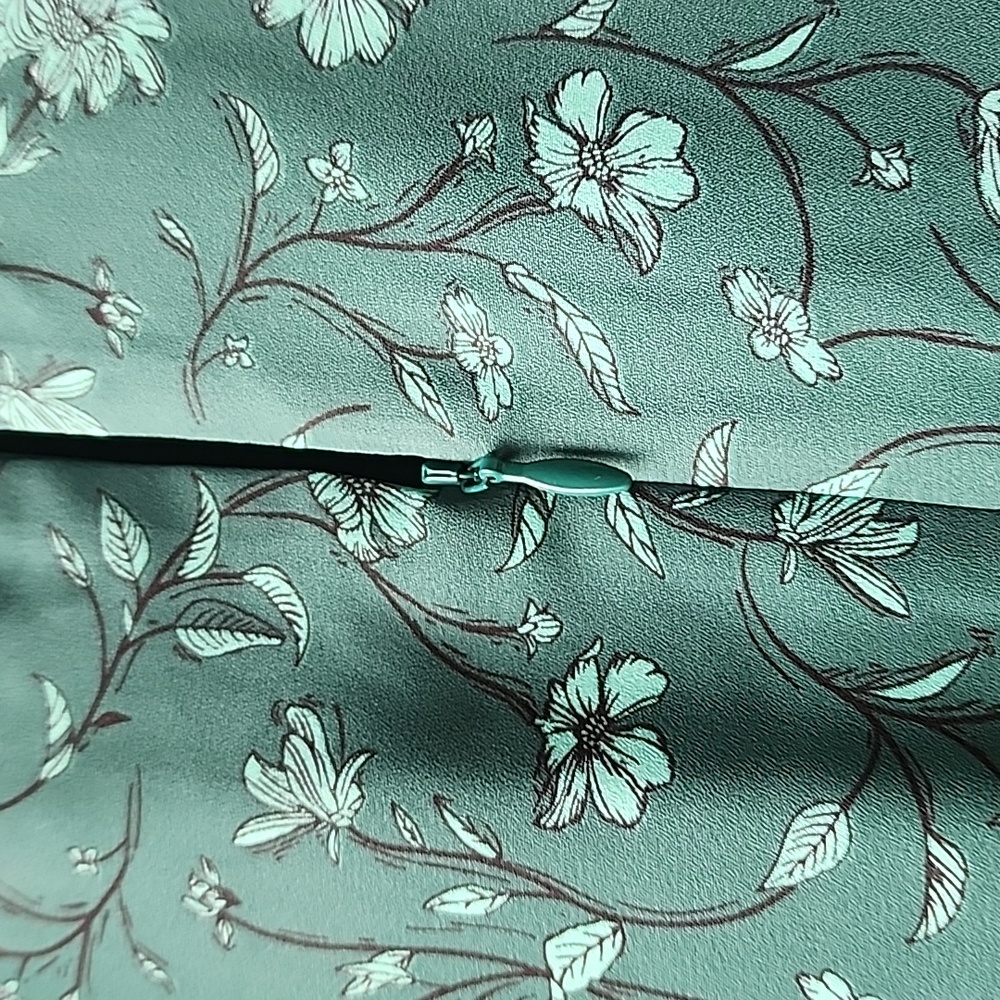 Forest Lily Ruffle Floral Pattern Dress - Picture 9 of 10